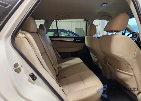 2017 Subaru Outback 2.5I Premium z USA, uszkodzony, nr VIN 4S4BSAFC8H3200480